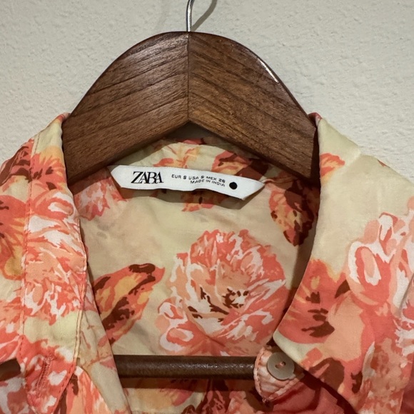 Zara Dual-Tone Pink Floral Blouse - Picture 8 of 13